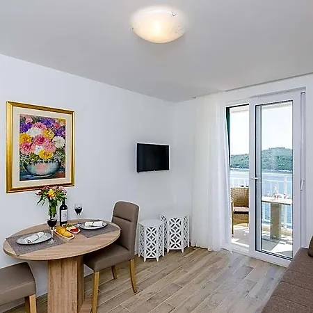 Hotel Lazarin 4*
